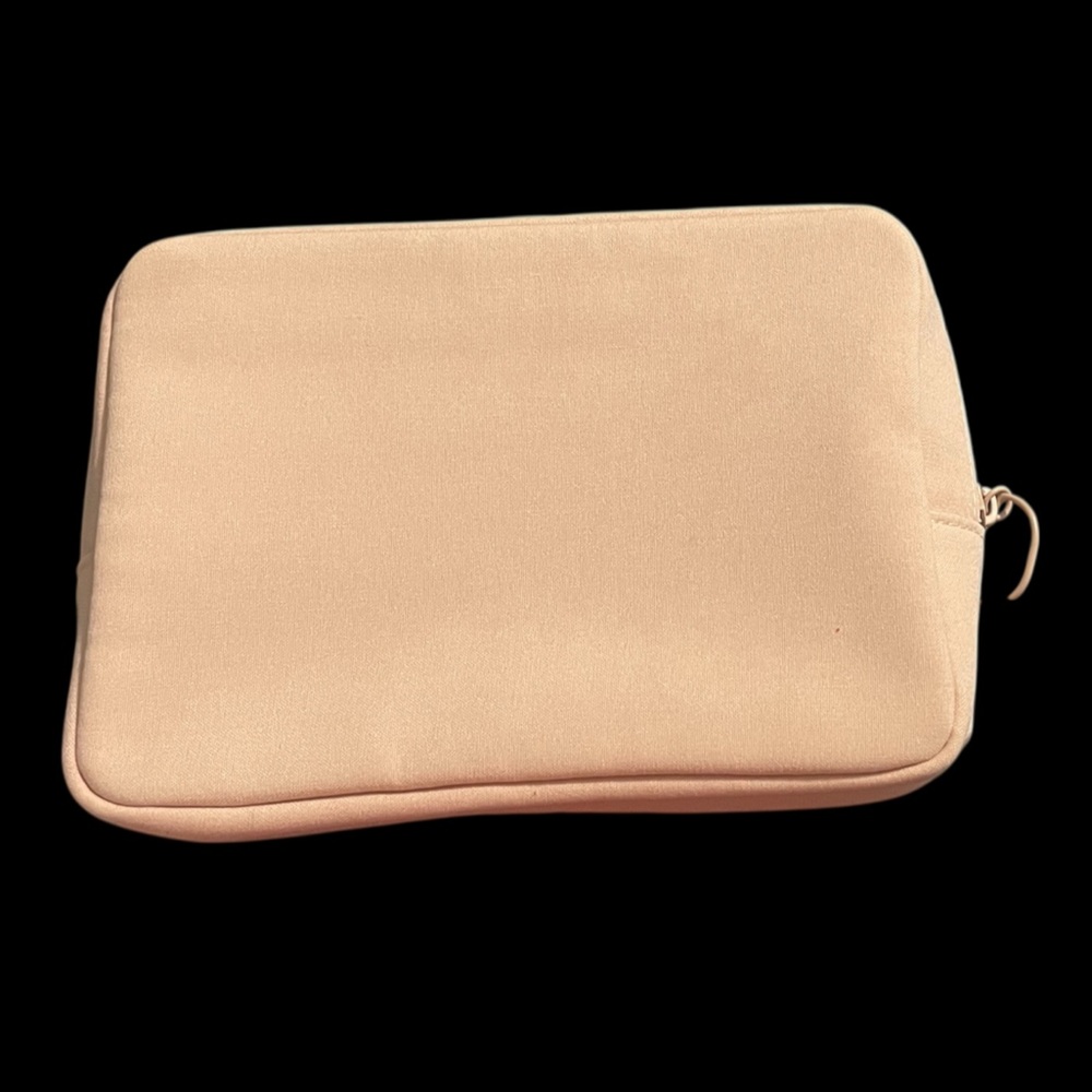 NEW Valentino VIP Light Beige/Blush Clutch/ Pouch 9” x 6.5” x 3” - Picture 5 of 7
